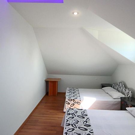 יירבאן Garnim Guest House מראה חיצוני תמונה
