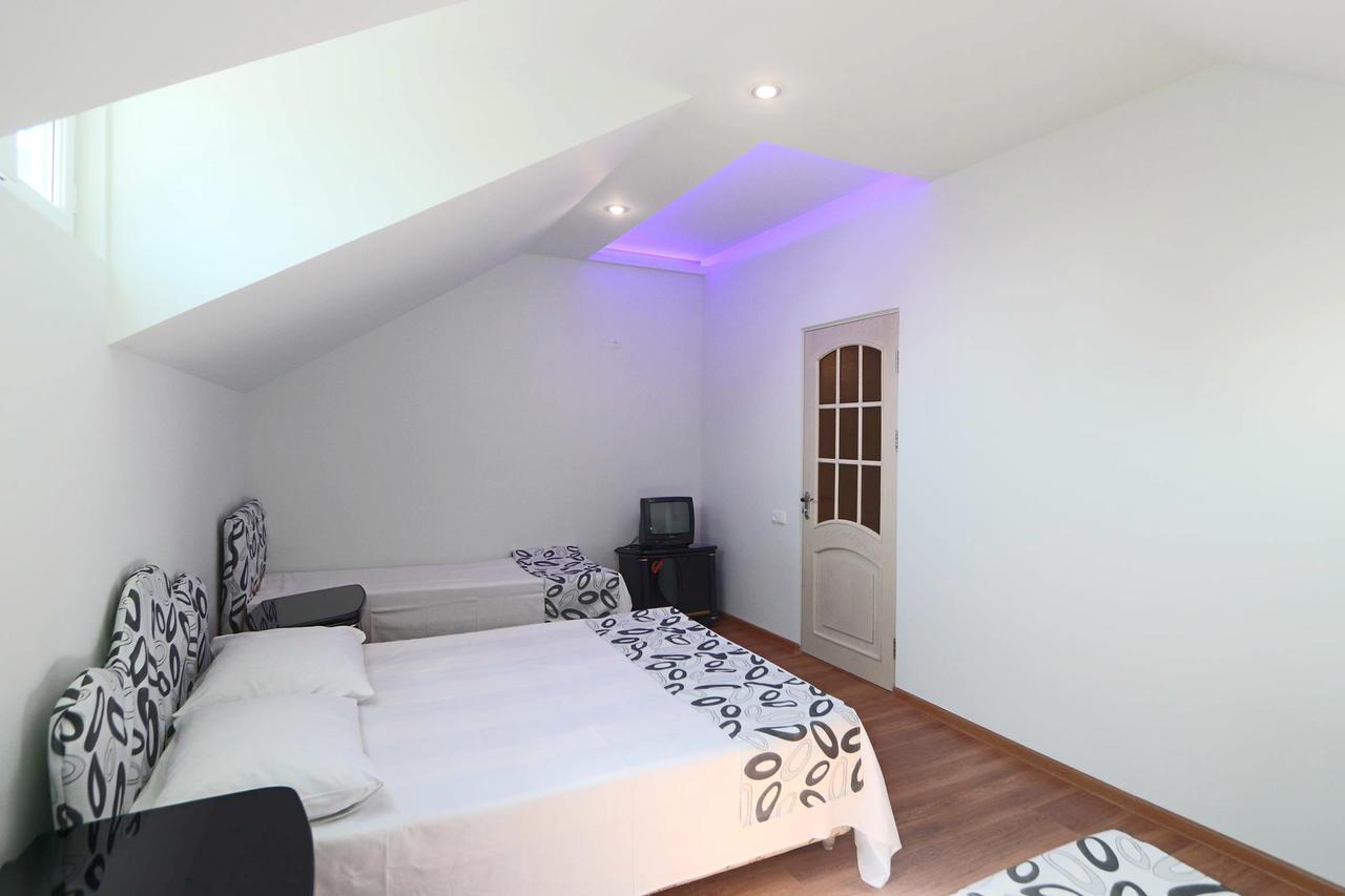 יירבאן Garnim Guest House מראה חיצוני תמונה