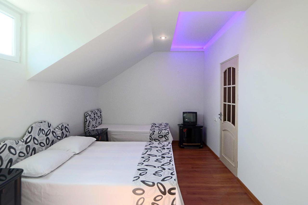 יירבאן Garnim Guest House מראה חיצוני תמונה