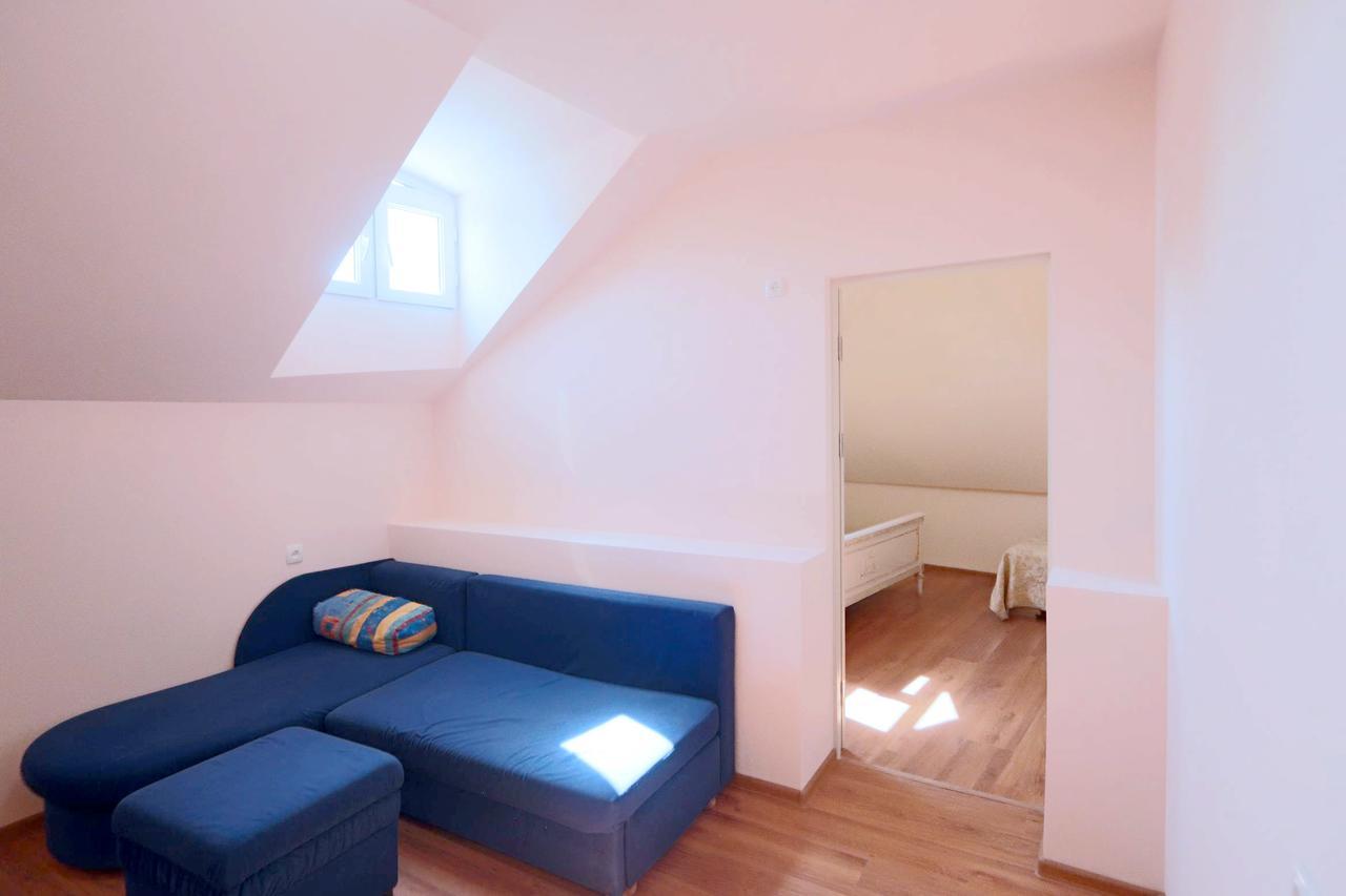 יירבאן Garnim Guest House מראה חיצוני תמונה