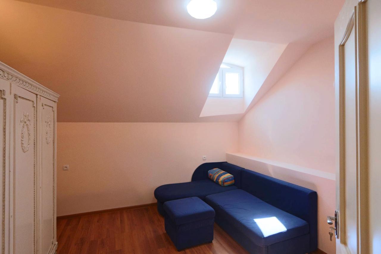 יירבאן Garnim Guest House מראה חיצוני תמונה
