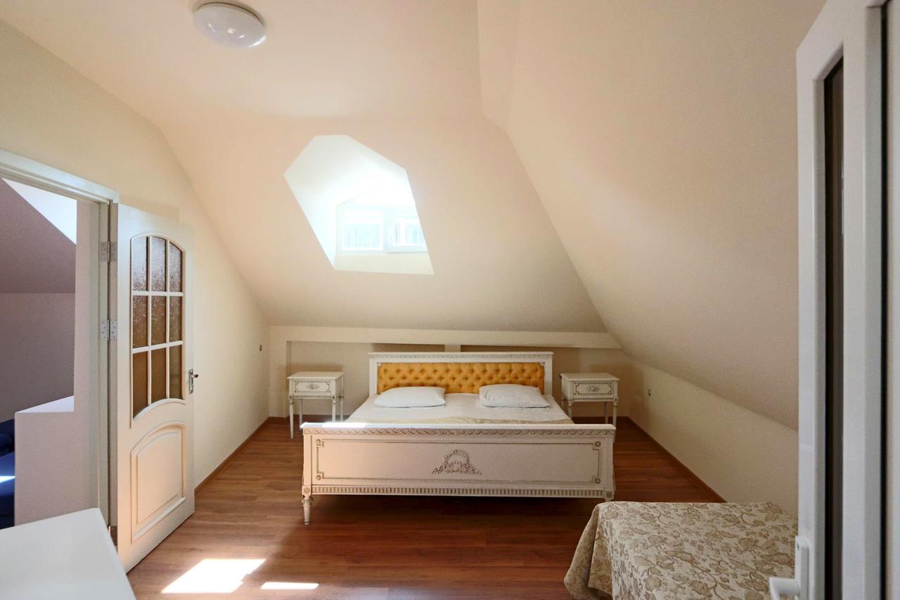 יירבאן Garnim Guest House מראה חיצוני תמונה